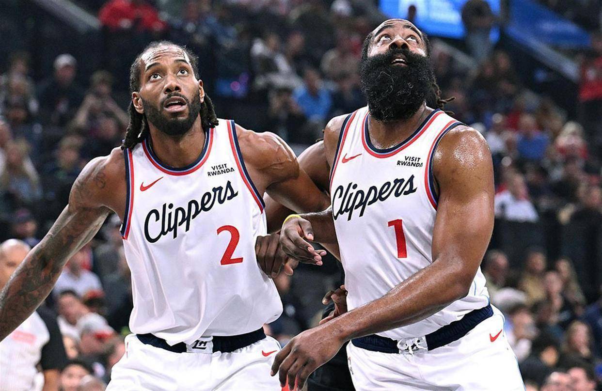 爱游戏体育-关于赛地聚焦:NBA季后赛加时末段热度飙升,达拉斯独行侠扳平良机,气氛紧张,医务组通报恢复的信息