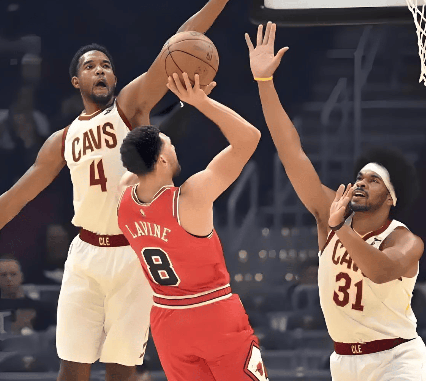 爱游戏APP-芝加哥公牛迎NBA季后赛关键赛,赛前外线爆发,引发热议,纪律约束更严格的简单介绍